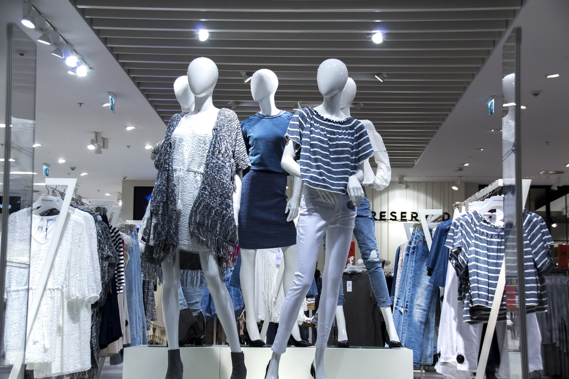 ARA_three-ways-retailers-can-thrive-in-digital-disruption